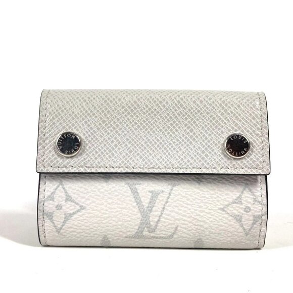 LOUIS VUITTON M30899 Taigalama DiscoveryCompact Wallet Trifold wallet - Picture 1 of 13